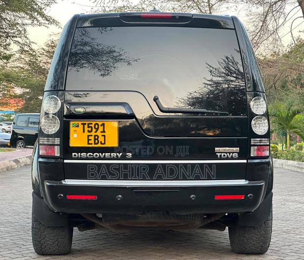 Land Rover Discovery 2010 Matt Black