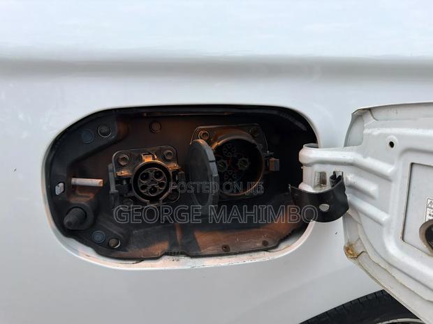 Mitsubishi Outlander 2013 White