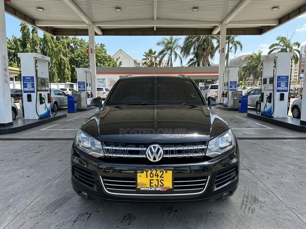 Volkswagen Touareg 2014 Black