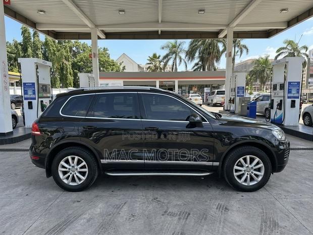 Volkswagen Touareg 2014 Black