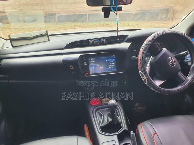 Toyota Hilux Revo Double Cab Deisel 2.4 AWD 2021 Silver