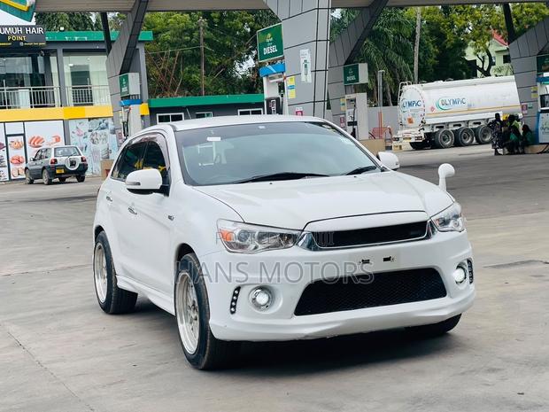 Mitsubishi RVR 2008 White