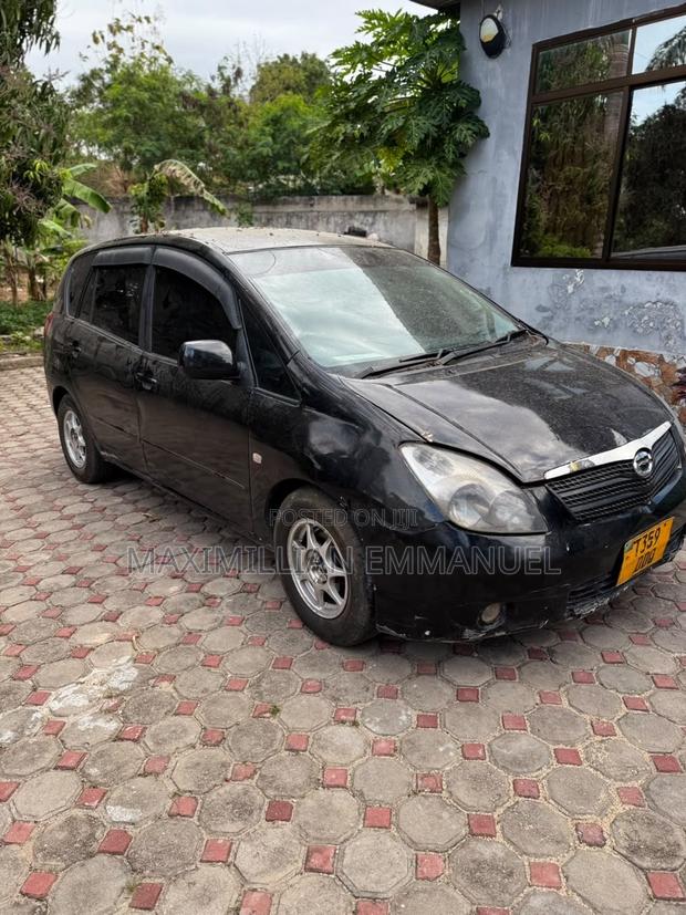 Toyota Corolla Spacio 2005 Black