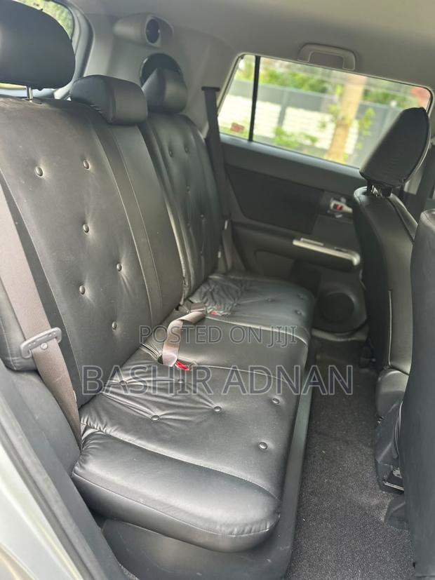 Toyota Corolla Rumion Hatchback 1.5 FWD 2009 Silver