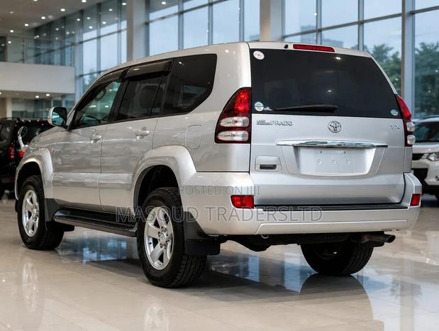 Toyota Land Cruiser Prado 2008 Silver