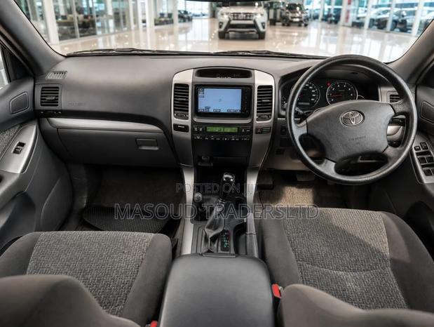 Toyota Land Cruiser Prado 2008 Silver