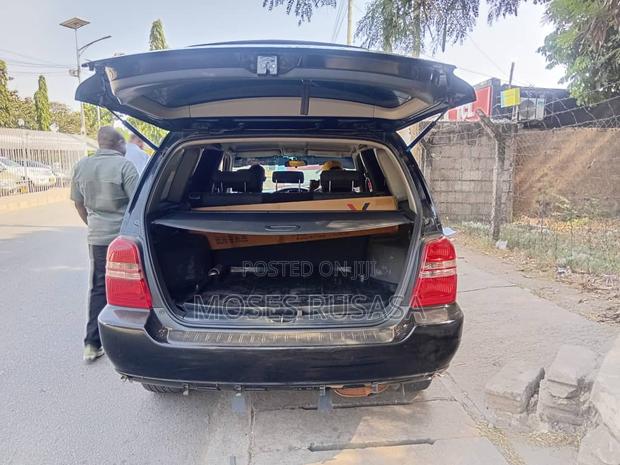 Toyota Kluger 2005 Black