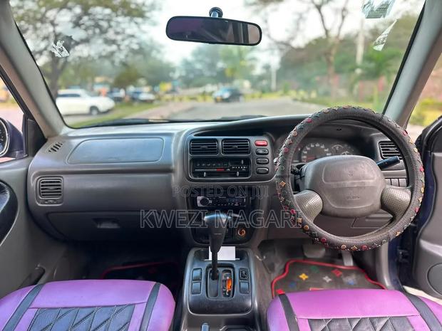 Suzuki Escudo 1995 Blue