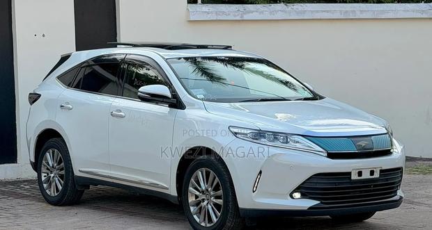 Toyota Harrier 2018 White