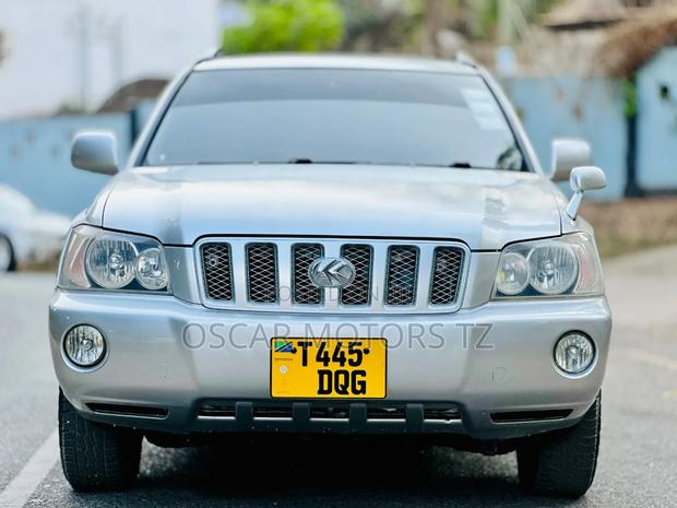 Toyota Kluger 2005 Silver