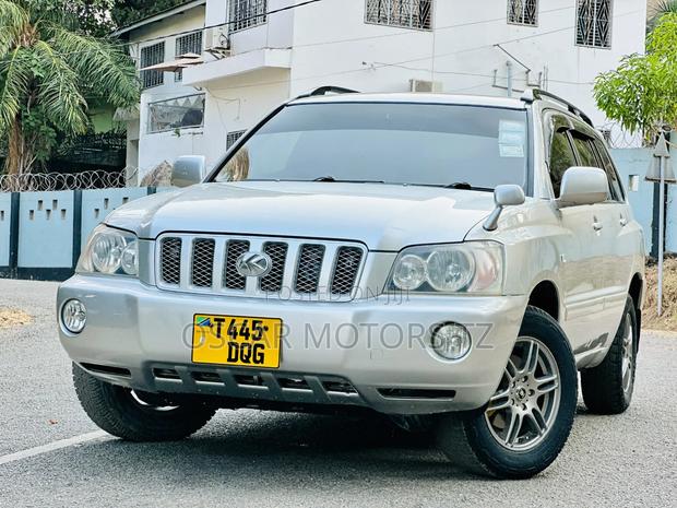 Toyota Kluger 2005 Silver