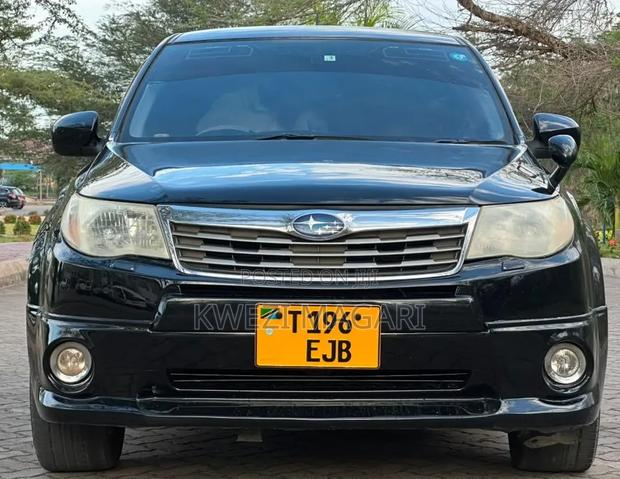 Subaru Forester 2010 Black