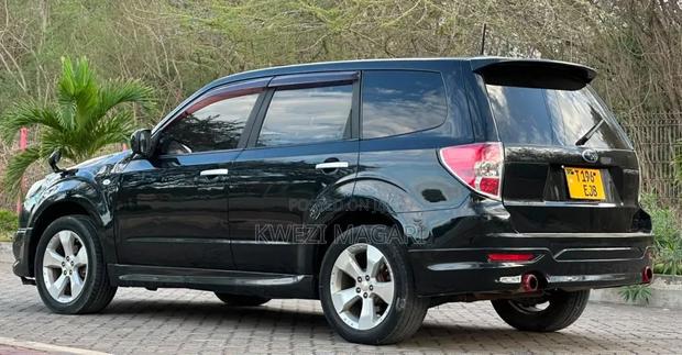Subaru Forester 2010 Black