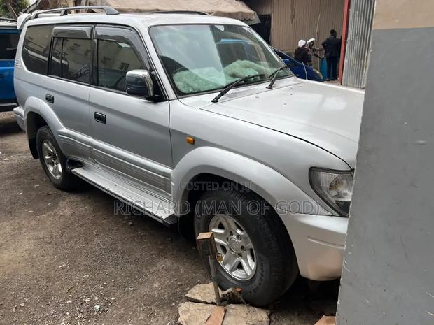 Toyota Land Cruiser Prado 1998 Silver