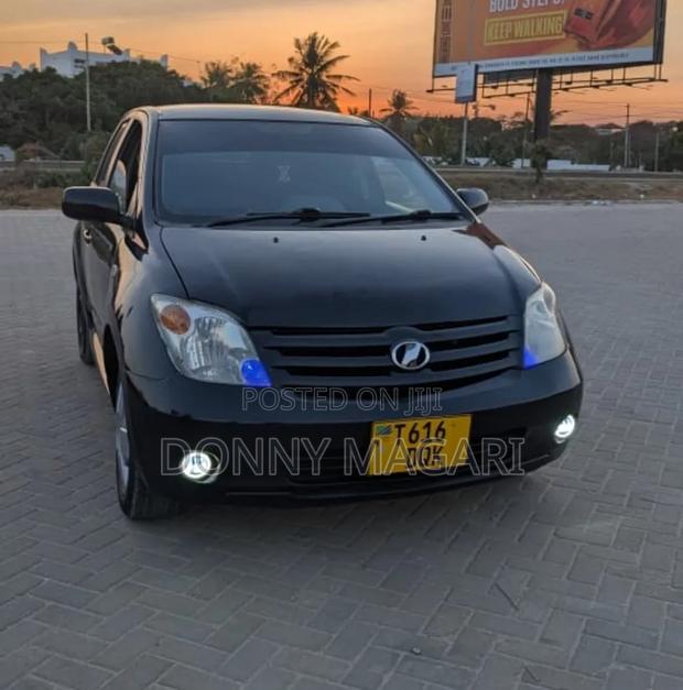 Toyota IST 2006 Black