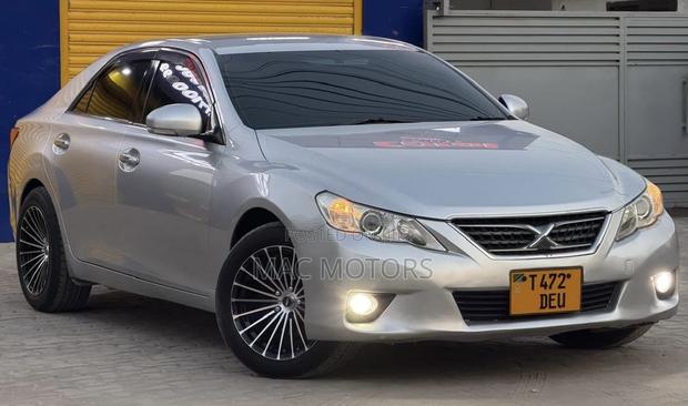 Toyota Mark X 2012 Silver