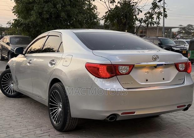 Toyota Mark X 2012 Silver