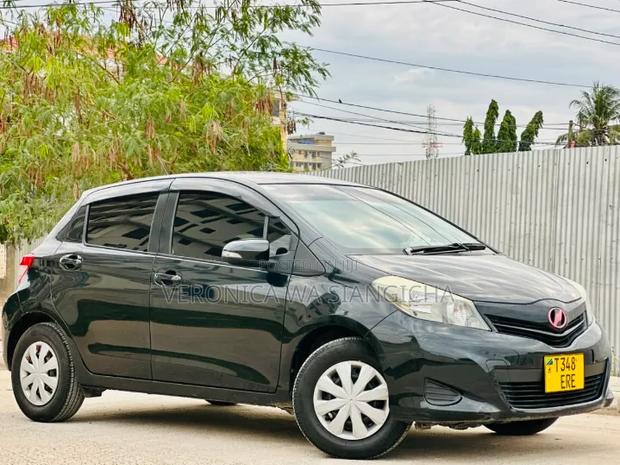 Toyota Vitz 2011