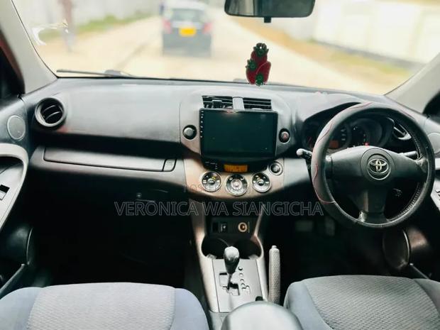 Toyota RAV4 2005