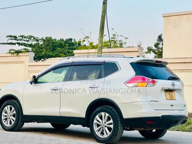 Nissan X-Trail 2013 White