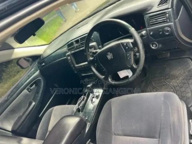 Toyota Crown 2006 Black