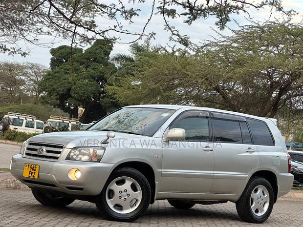 Toyota Kluger 2007 Silver