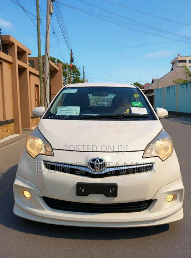 Toyota Ractis 2011 White