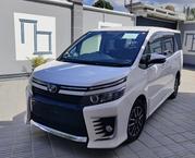 Toyota Voxy 2015 White for sale