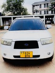 Subaru Forester 2005 White for sale