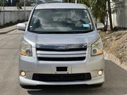 Toyota Noah 2009 White for sale