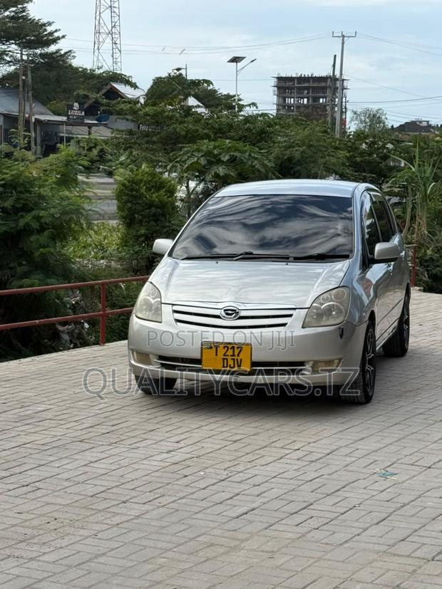 Toyota Corolla Spacio 2004 Silver