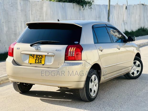 Toyota Corolla RunX 2002 Beige