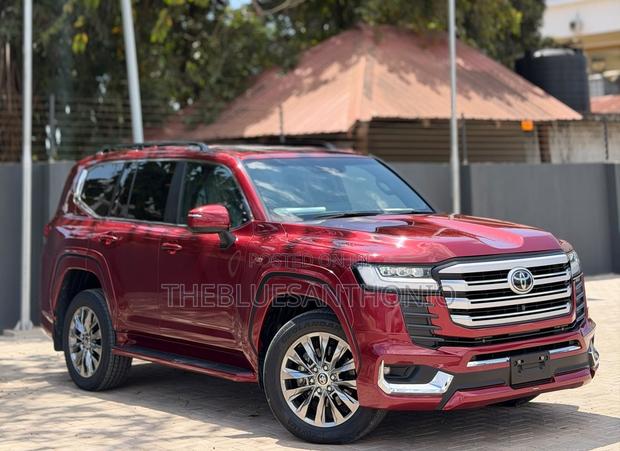 Toyota Land Cruiser 2024 Red