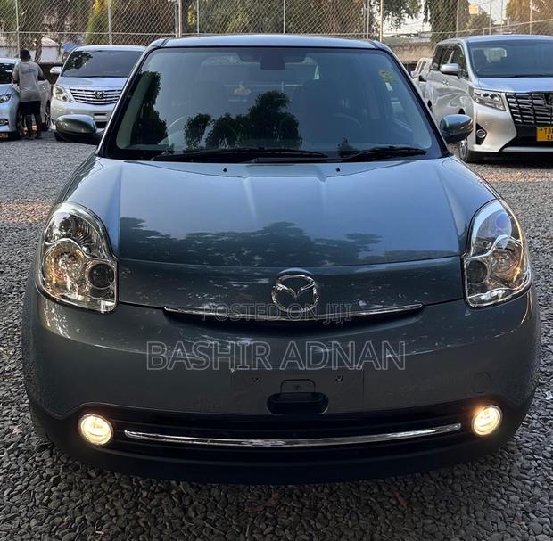 Mazda Verisa 2012 Gray