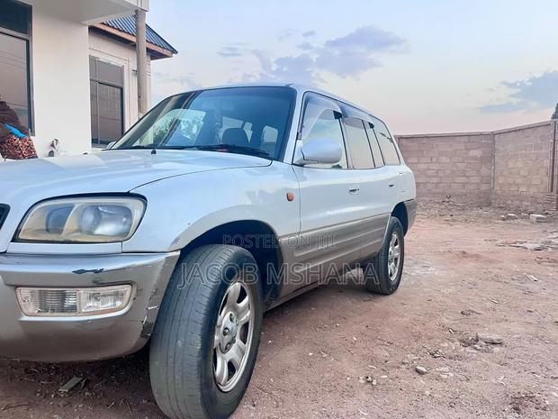 Toyota RAV4 2004 Silver