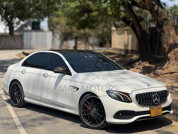 Mercedes-Benz E200 2017 White
