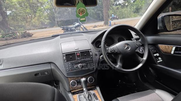 Mercedes-Benz C-Class 2007 Silver