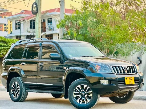 Toyota Land Cruiser Prado 2008 Black