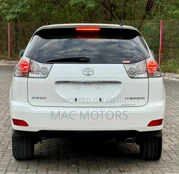 Toyota Harrier 2006 White