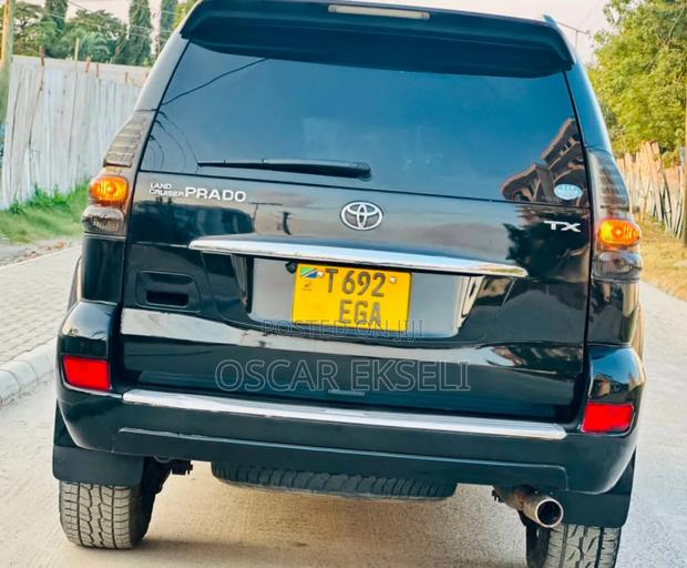 Toyota Land Cruiser Prado 2007 Black