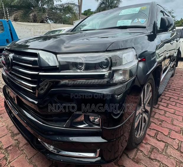 Toyota Land Cruiser 2016 Black