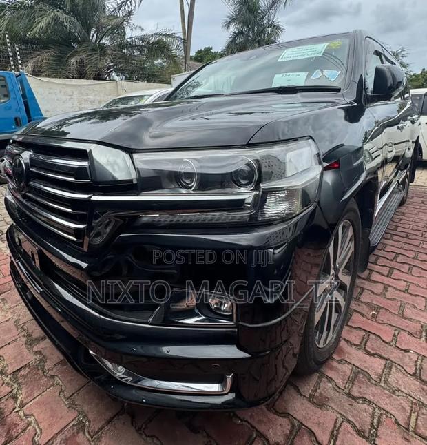 Toyota Land Cruiser 2016 Black