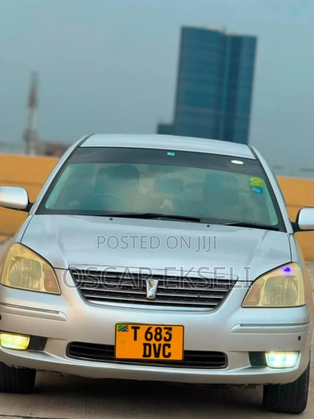 Toyota Premio 2005 Silver