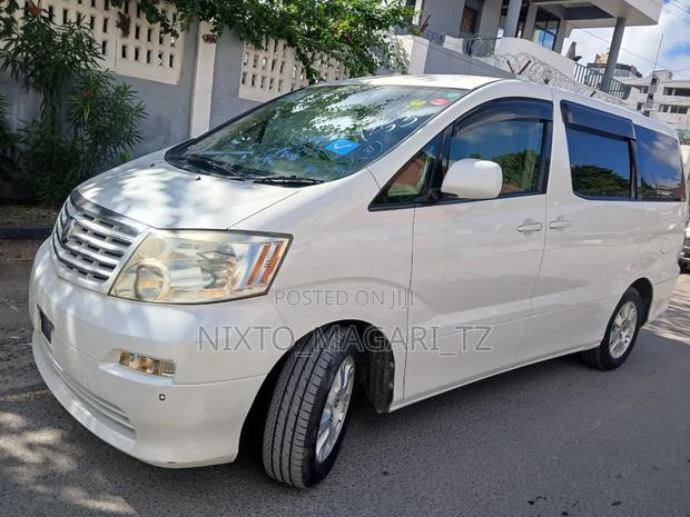 Toyota Alphard 2004 White