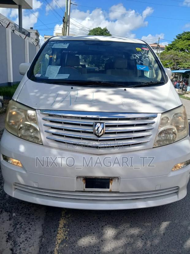 Toyota Alphard 2004 White