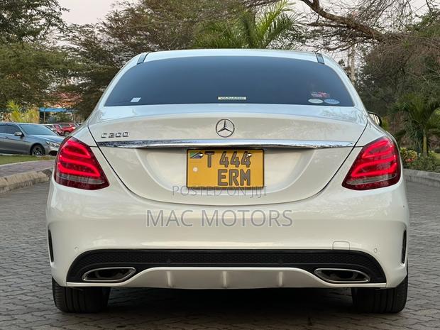 Mercedes-Benz C200 2014 White