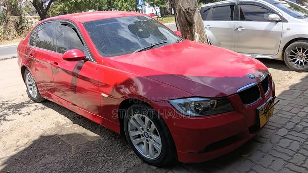 BMW 320i 2007 Red