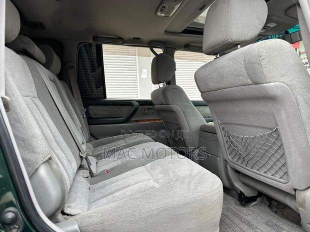Toyota Land Cruiser 2005 Green