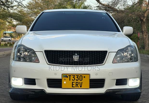 Toyota Crown 2007 Pearl