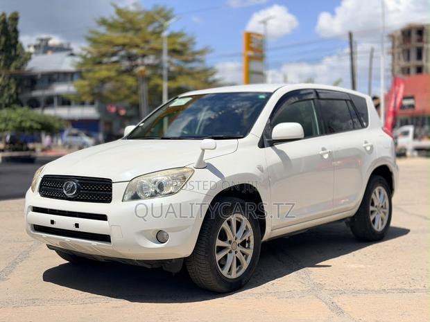 Toyota RAV4 2007 White